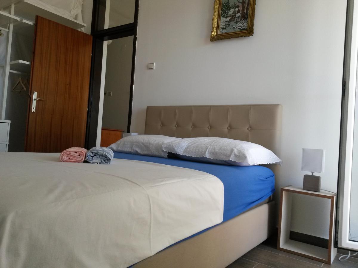Apartment Ralf Ulcinj Bagian luar foto