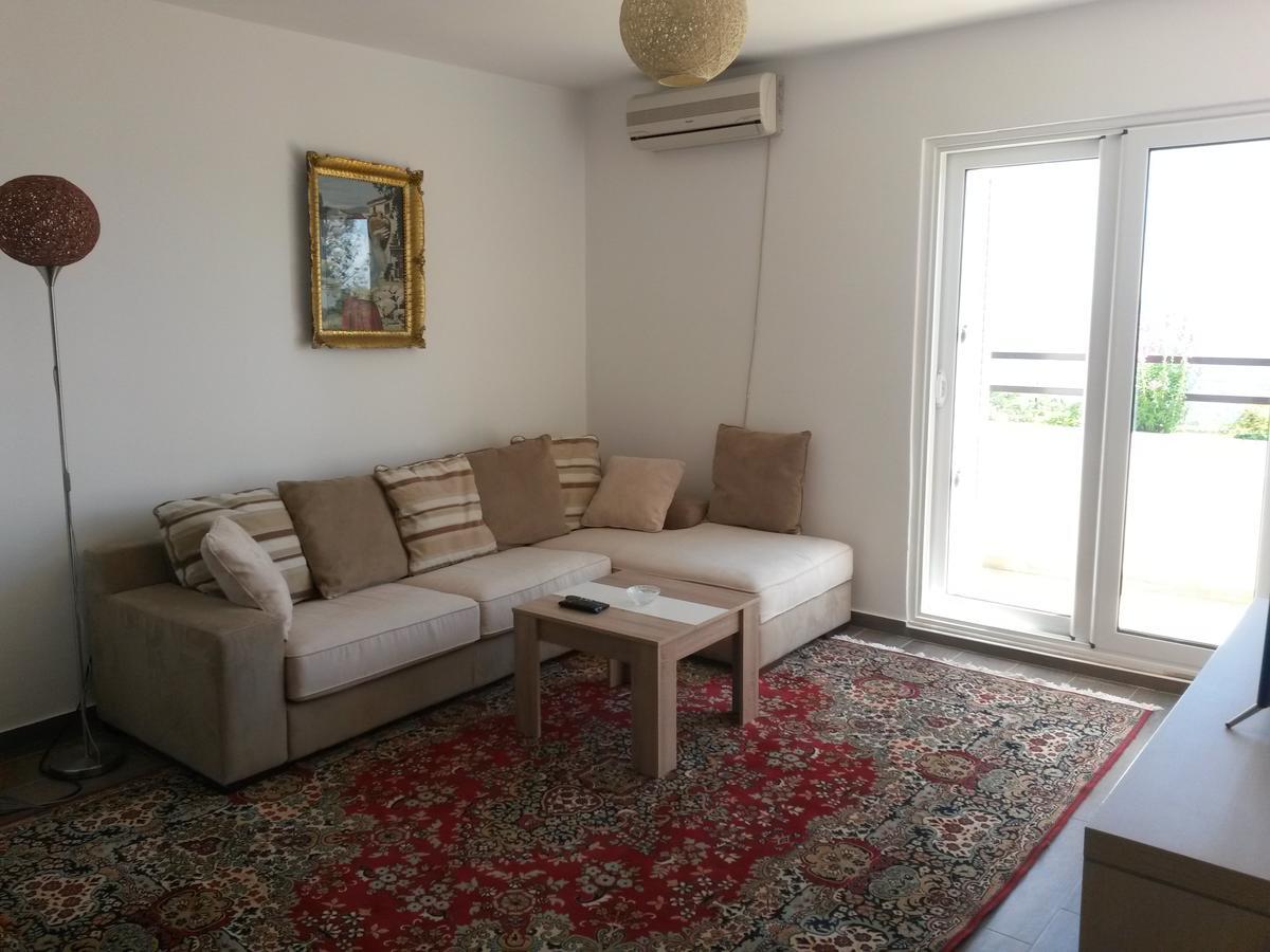 Apartment Ralf Ulcinj Bagian luar foto